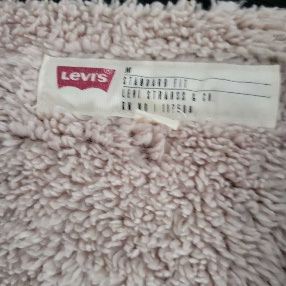 Levi Jacket - Picture 3 of 4